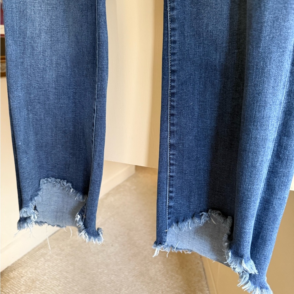 Liverpool Cropped Flare Jeans with Raw Frayed Hem - Picture 5 of 5